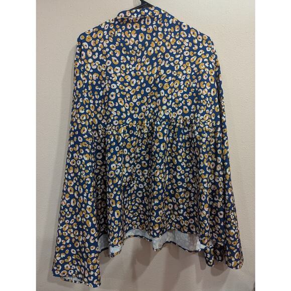 Women's flowy long sleeve leopard print blouse by Layerz Clothing size 3X - Picture 4 of 6